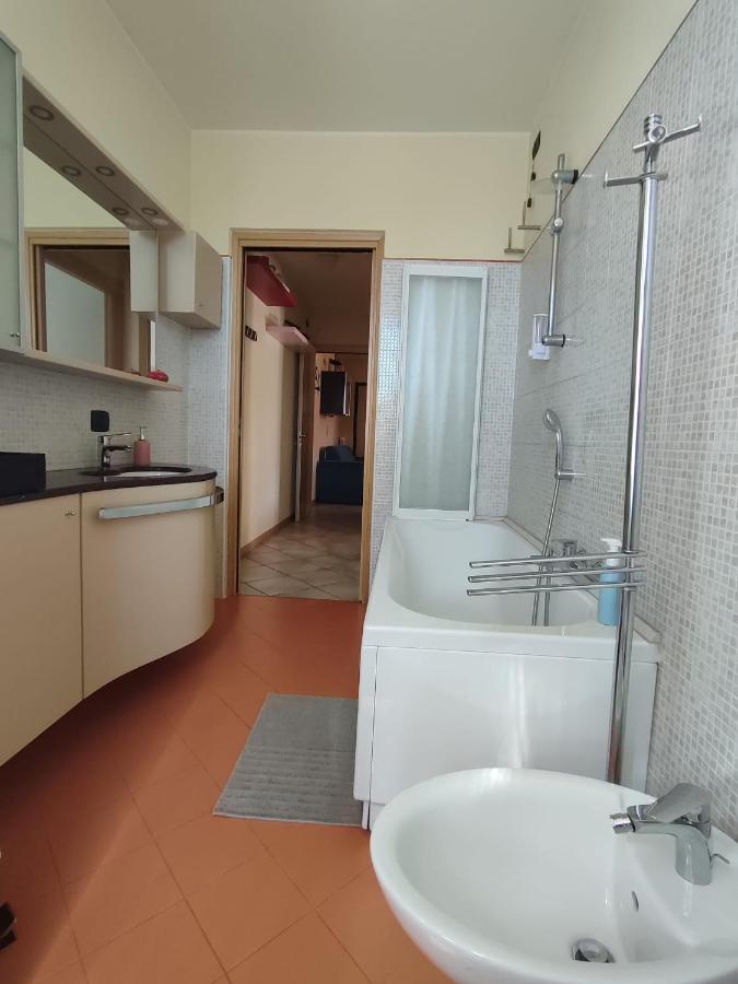 Residenza Tra Parma E Fiere Lägenhet Baganzola Exteriör bild